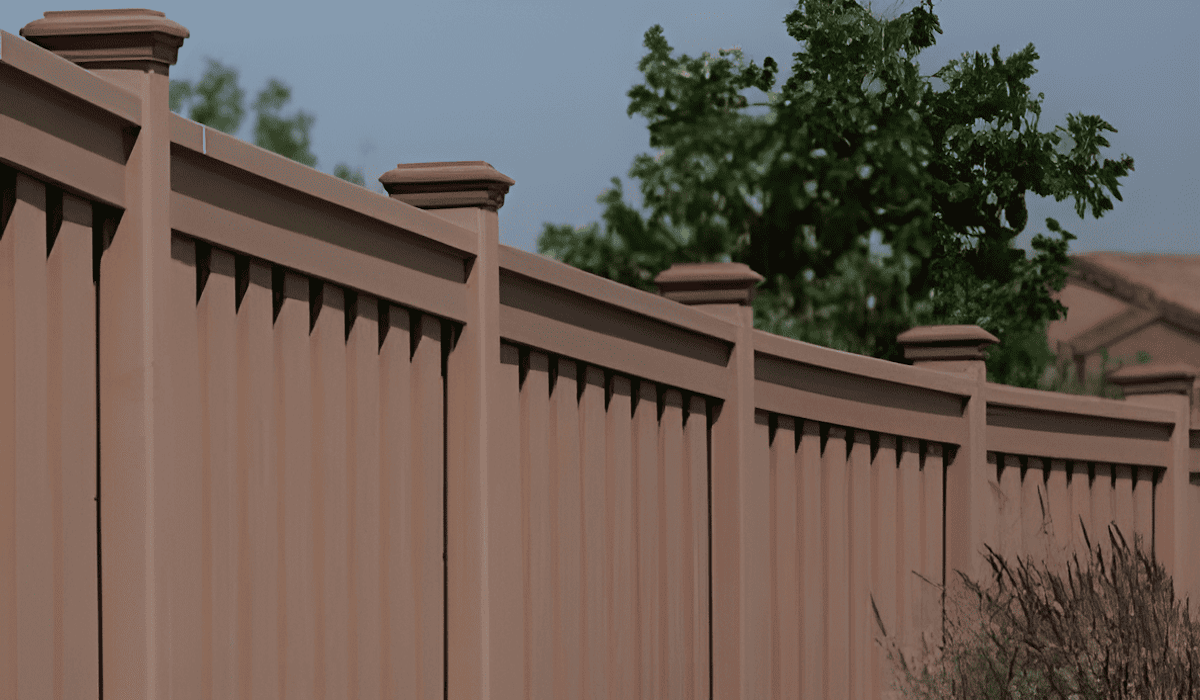 Backyard composite fence with posts