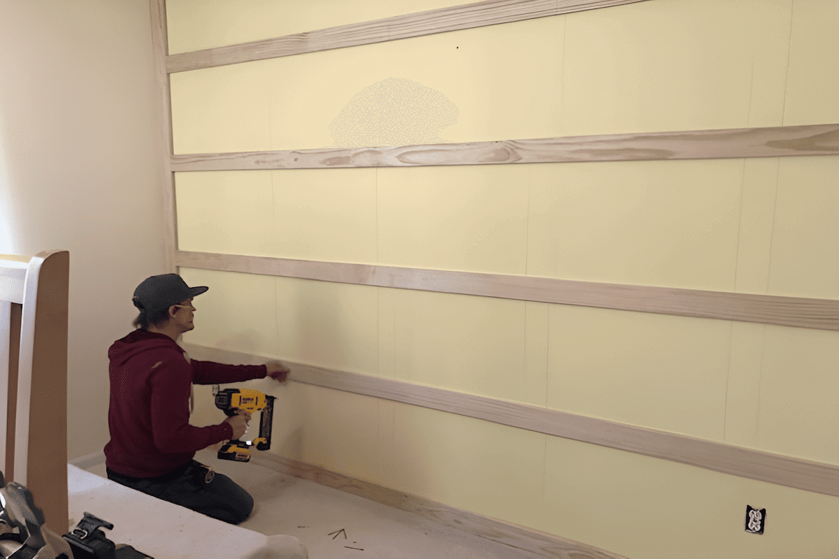 Paintable horizontal-board-and-batton for interior walls